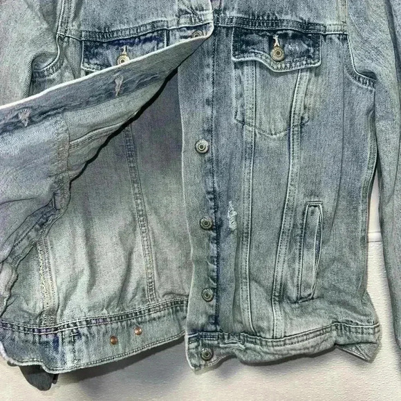 Old Navy Distressed Blue Jean Denim Jacket Size M for Women - Picture 7 of 12